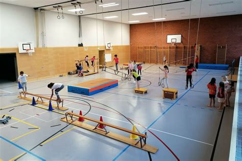 Geräte & Spiele .